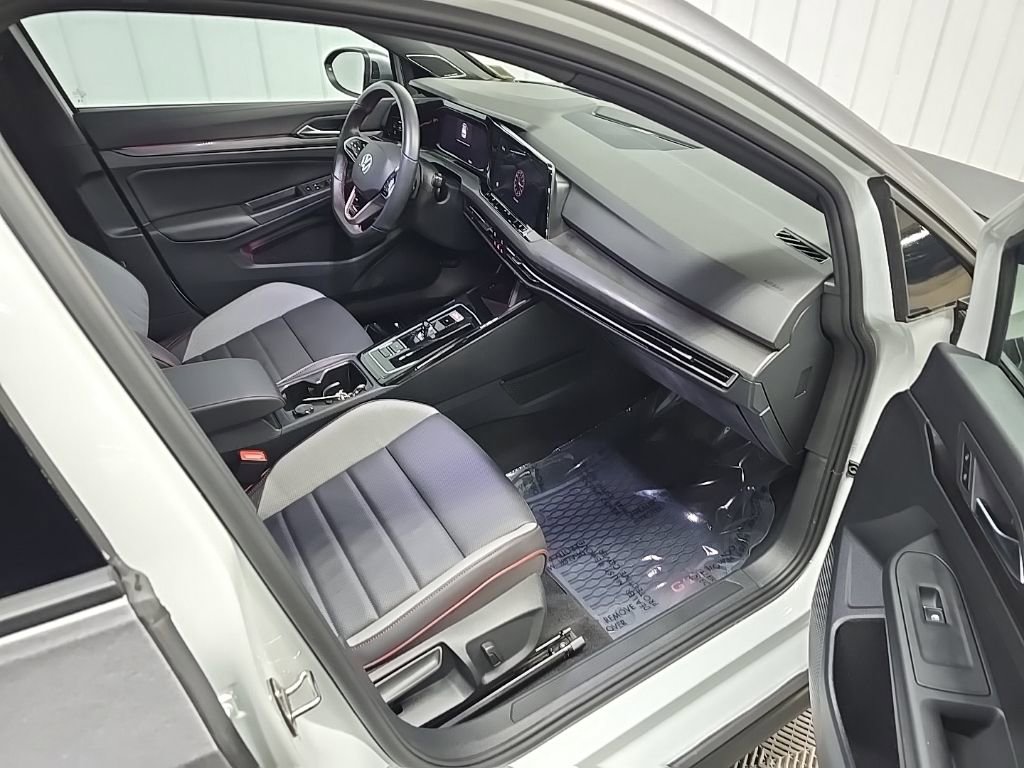 Used 2024 Volkswagen GTI SE image 16