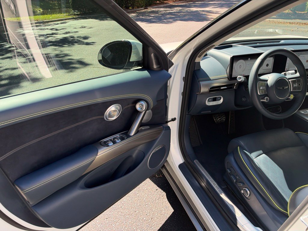Used 2024 Genesis GV60 Performance AWD/4WD image 5