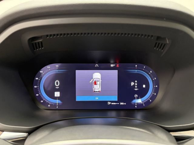 Certified 2023 Volvo XC60 B5 Plus w/ Climate Package image 18