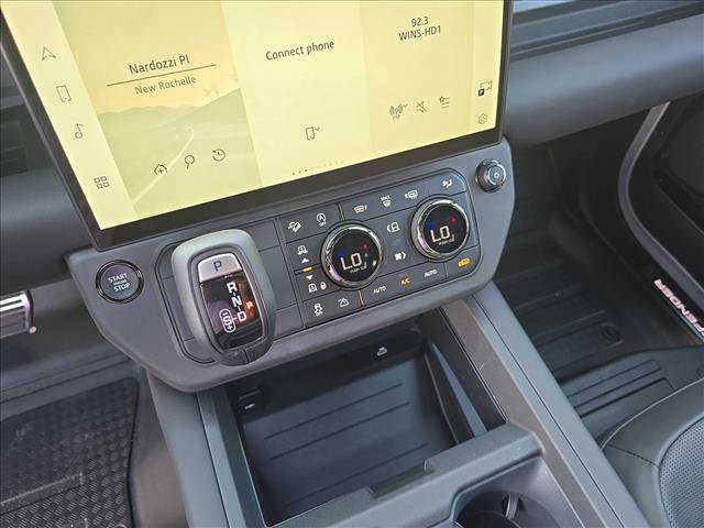 New 2026 Land Rover Defender 110 OCTA AWD/4WD image 23