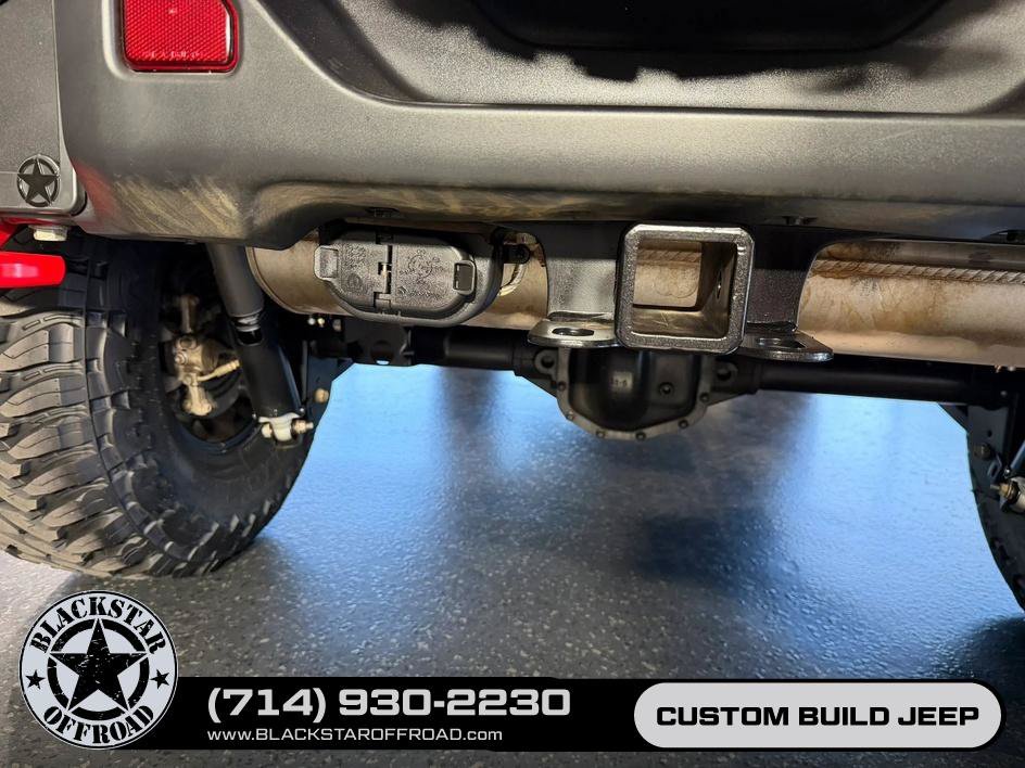 Used 2025 Jeep Wrangler Unlimited Rubicon AWD/4WD image 13