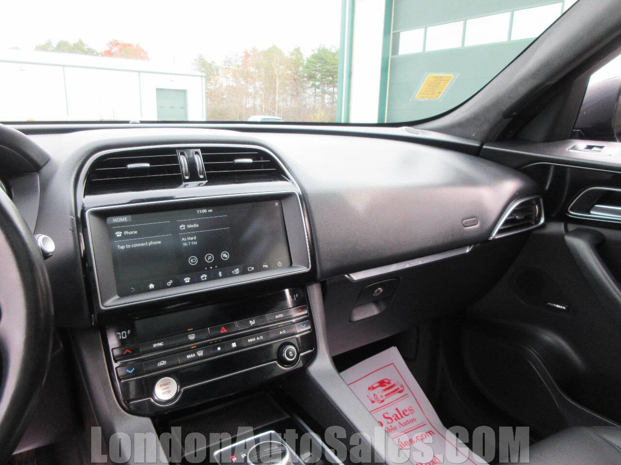 Used 2020 Jaguar F-PACE Premium image 12