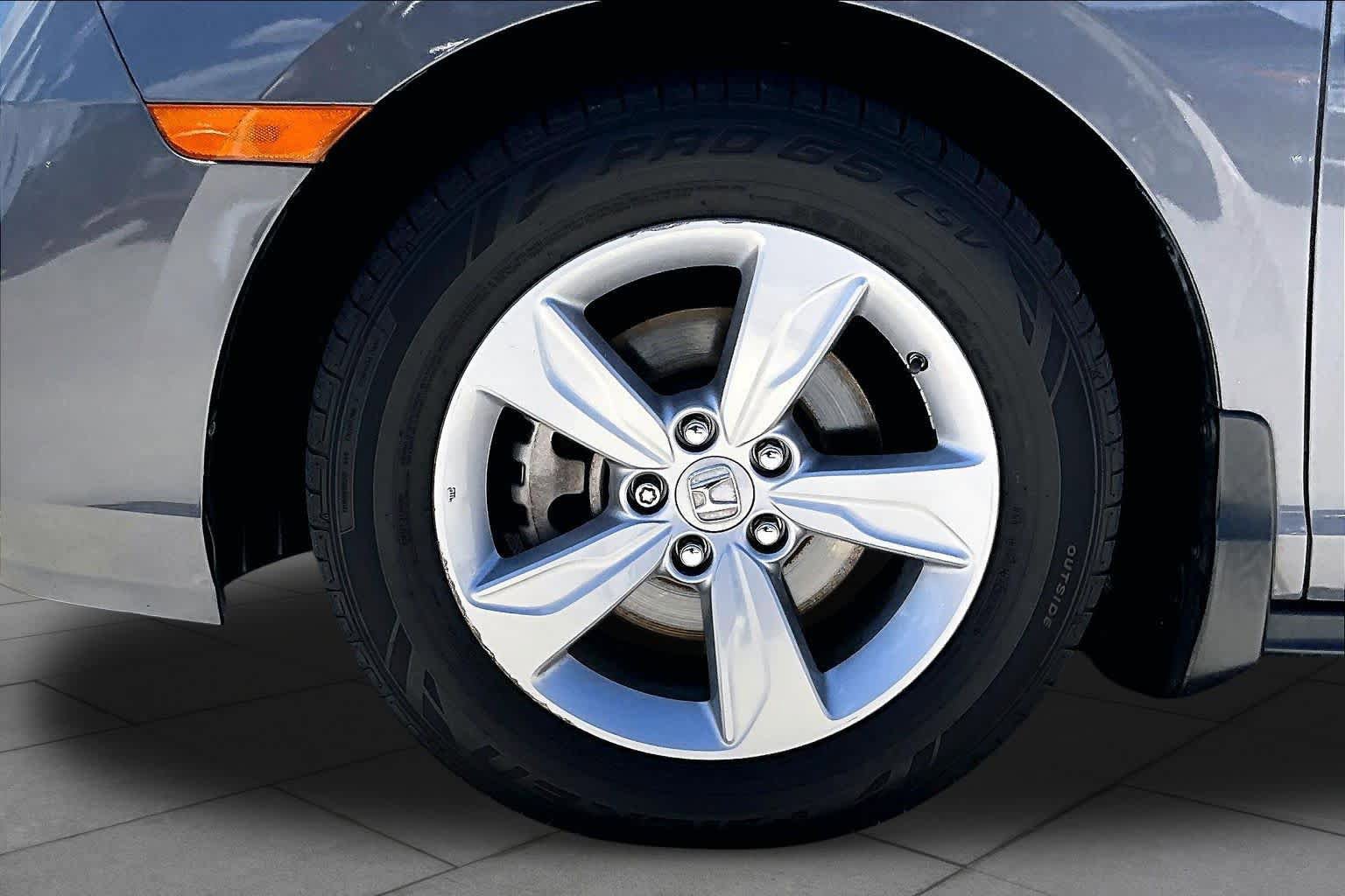 Used 2019 Honda Odyssey EX image 10