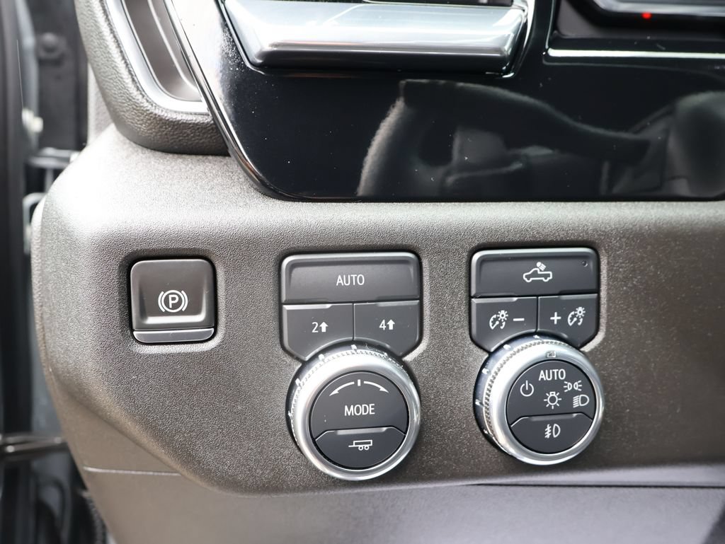 Certified 2025 GMC Sierra 1500 Elevation w/ Preferred Package AWD/4WD image 13