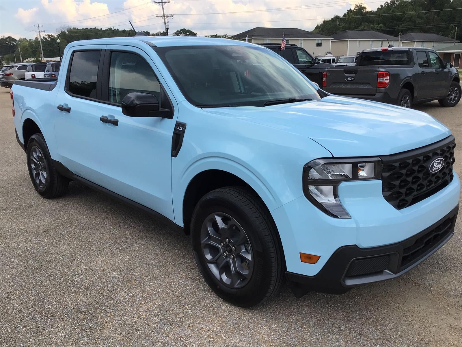 New 2026 Ford Maverick XLT w/ XLT Luxury Package FWD image 9