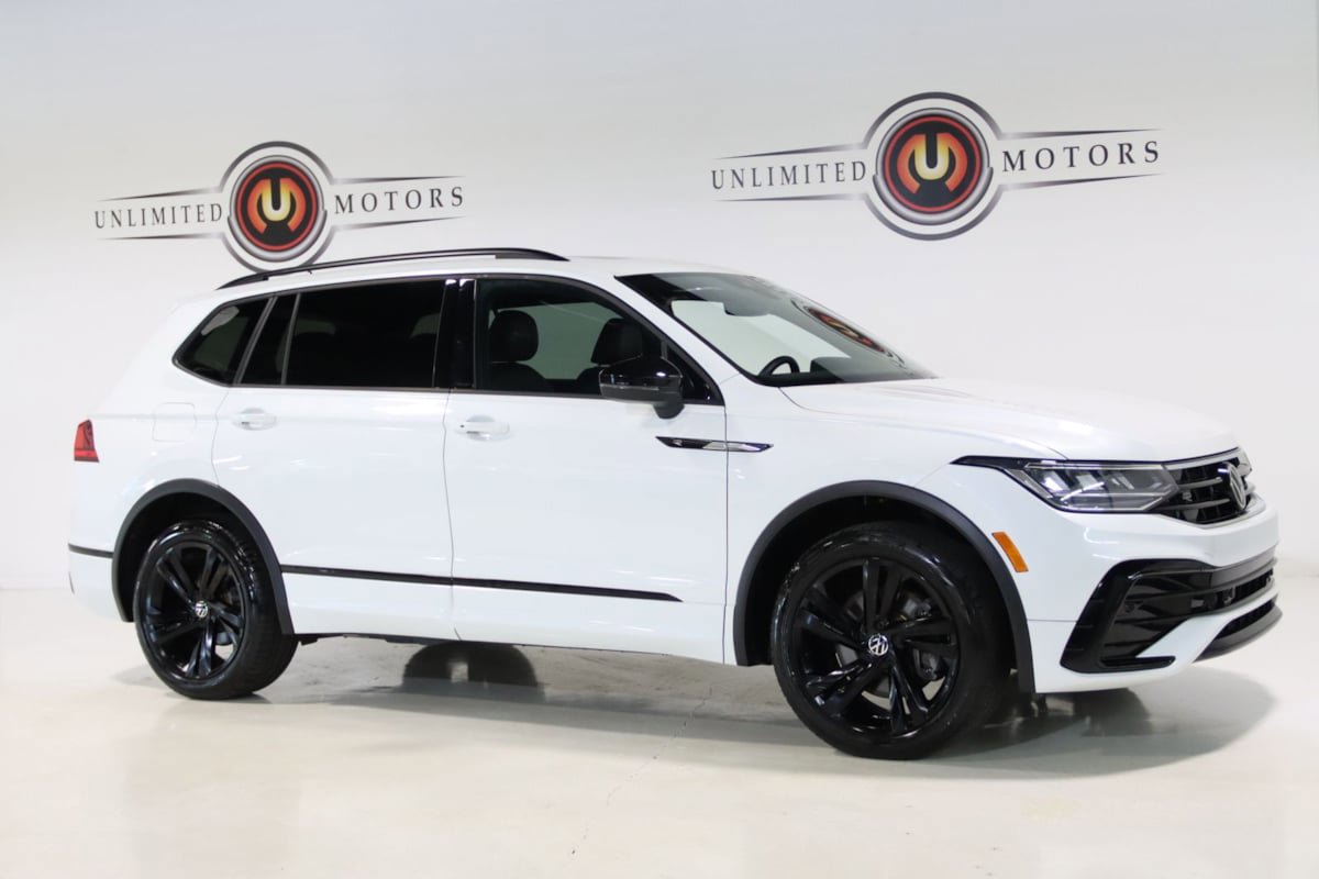 Used 2023 Volkswagen Tiguan SE R-Line AWD/4WD image 6