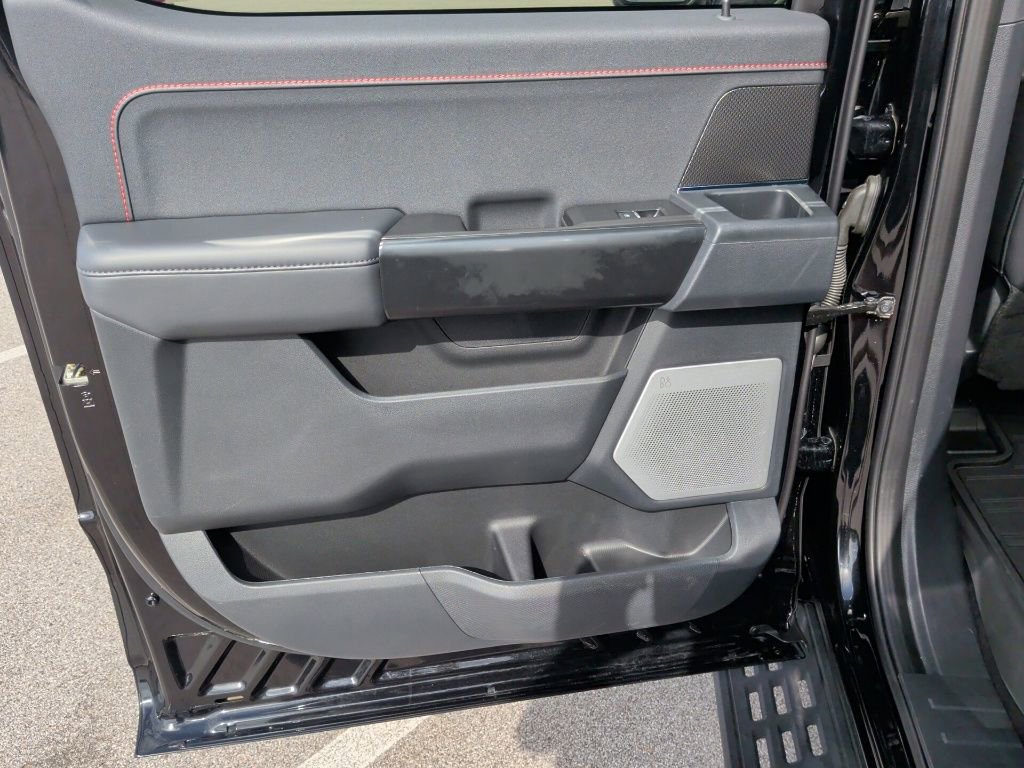 Used 2025 Ford F150 Raptor AWD/4WD image 40