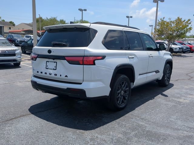 Used 2024 Toyota Sequoia Platinum AWD/4WD image 6