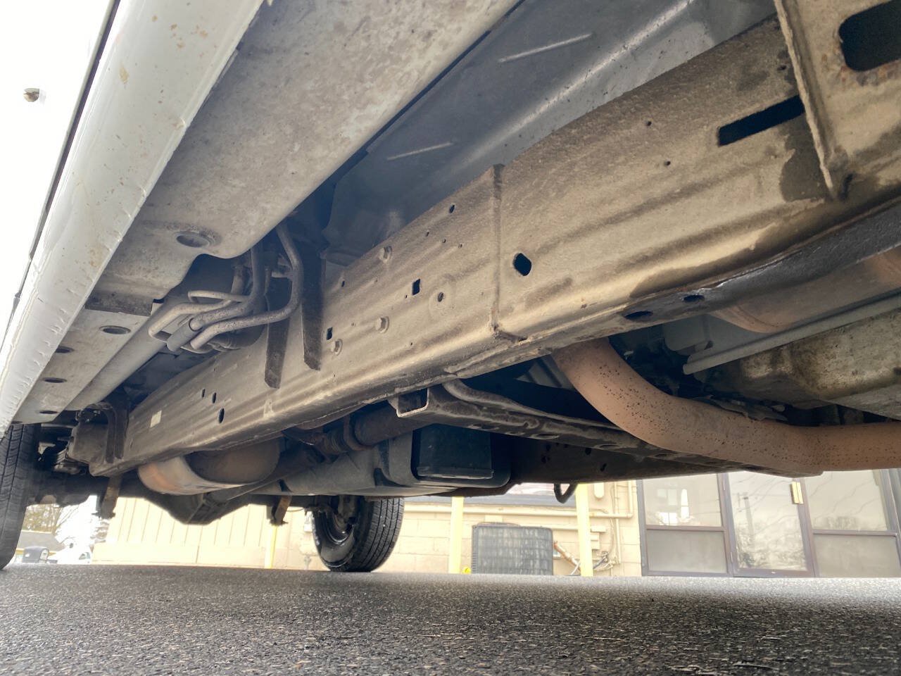 Used 2018 Chevrolet Express 3500 LS RWD image 27