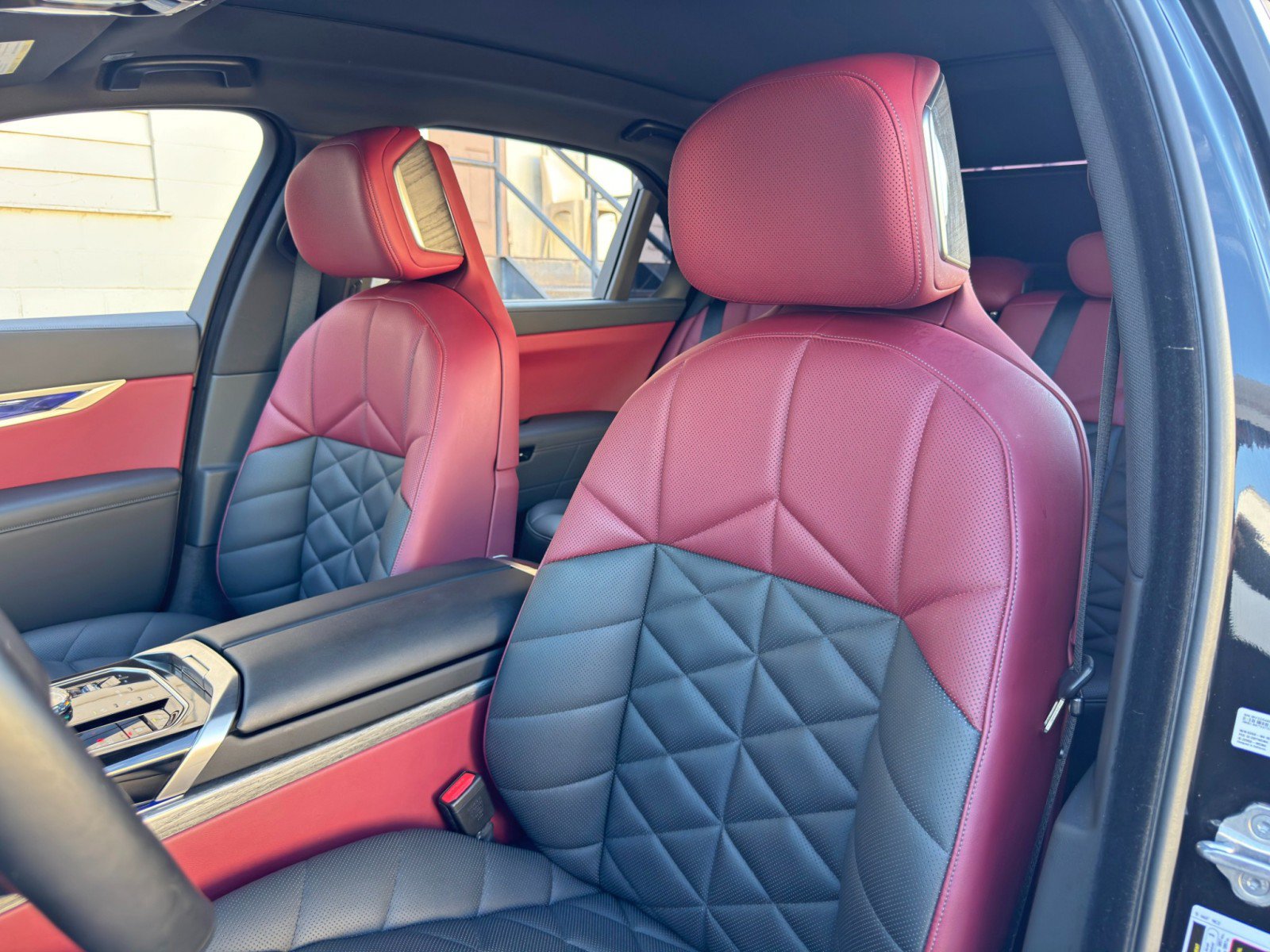 Used 2024 BMW 740i w/ Premium Package 2 RWD image 52