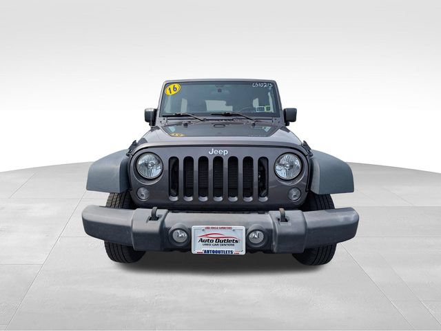 Used 2016 Jeep Wrangler Unlimited Sport w/ Mopar Chrome Edition Group AWD/4WD image 2