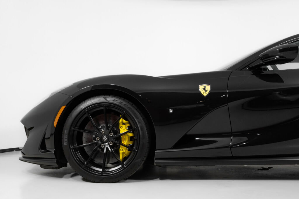 Used 2020 Ferrari 812 Superfast image 16