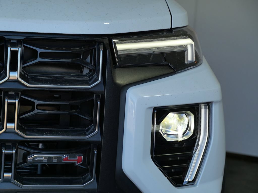 New 2026 GMC Canyon AT4 w/ Technology Plus Package AWD/4WD image 8