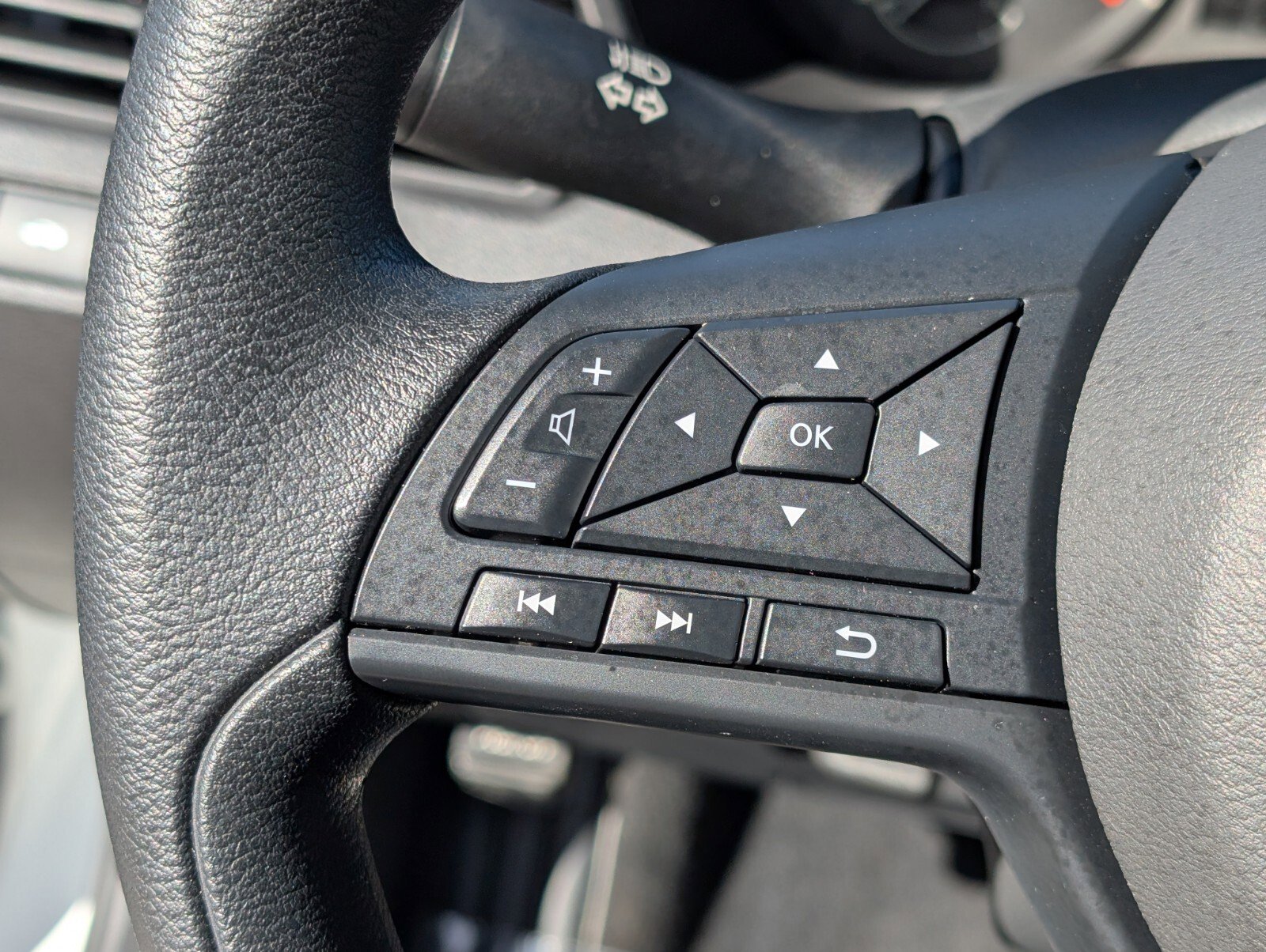 Certified 2025 Nissan Altima 2.5 S image 25