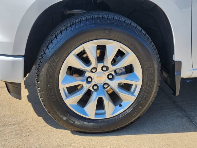 Used 2025 Chevrolet Silverado 1500 Custom RWD image 18