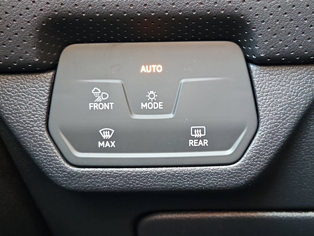 New 2026 Volkswagen Atlas SEL Premium R-Line AWD/4WD image 11
