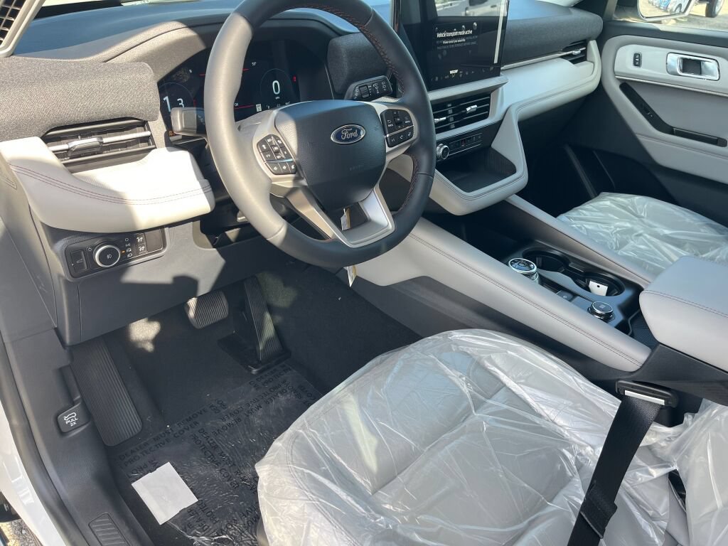 New 2026 Ford Explorer Active w/ Active Comfort Package AWD/4WD image 6