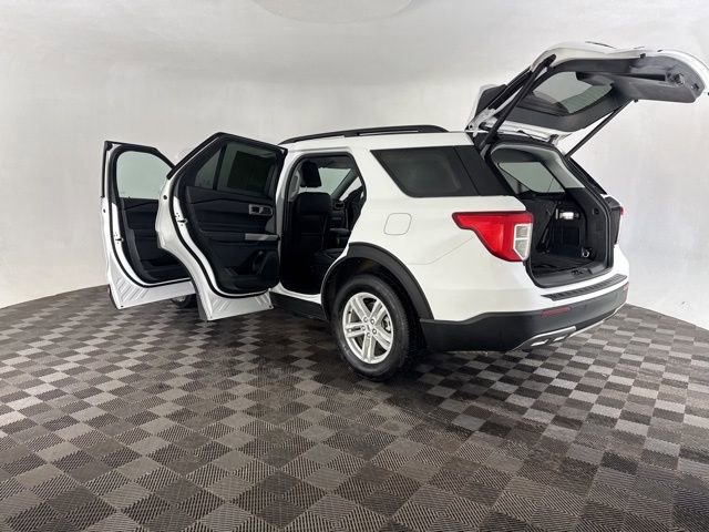Used 2024 Ford Explorer XLT w/ Equipment Group 202A image 20