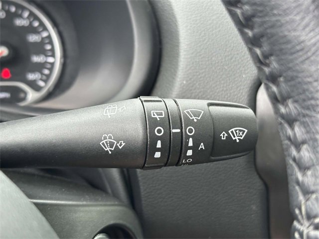 Used 2023 Jeep Renegade Limited w/ Sun/Sound Group image 27