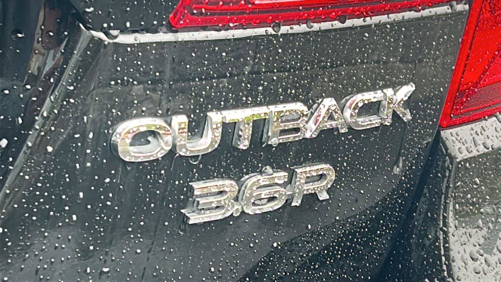 Used 2017 Subaru Outback 3.6R Limited AWD/4WD image 9
