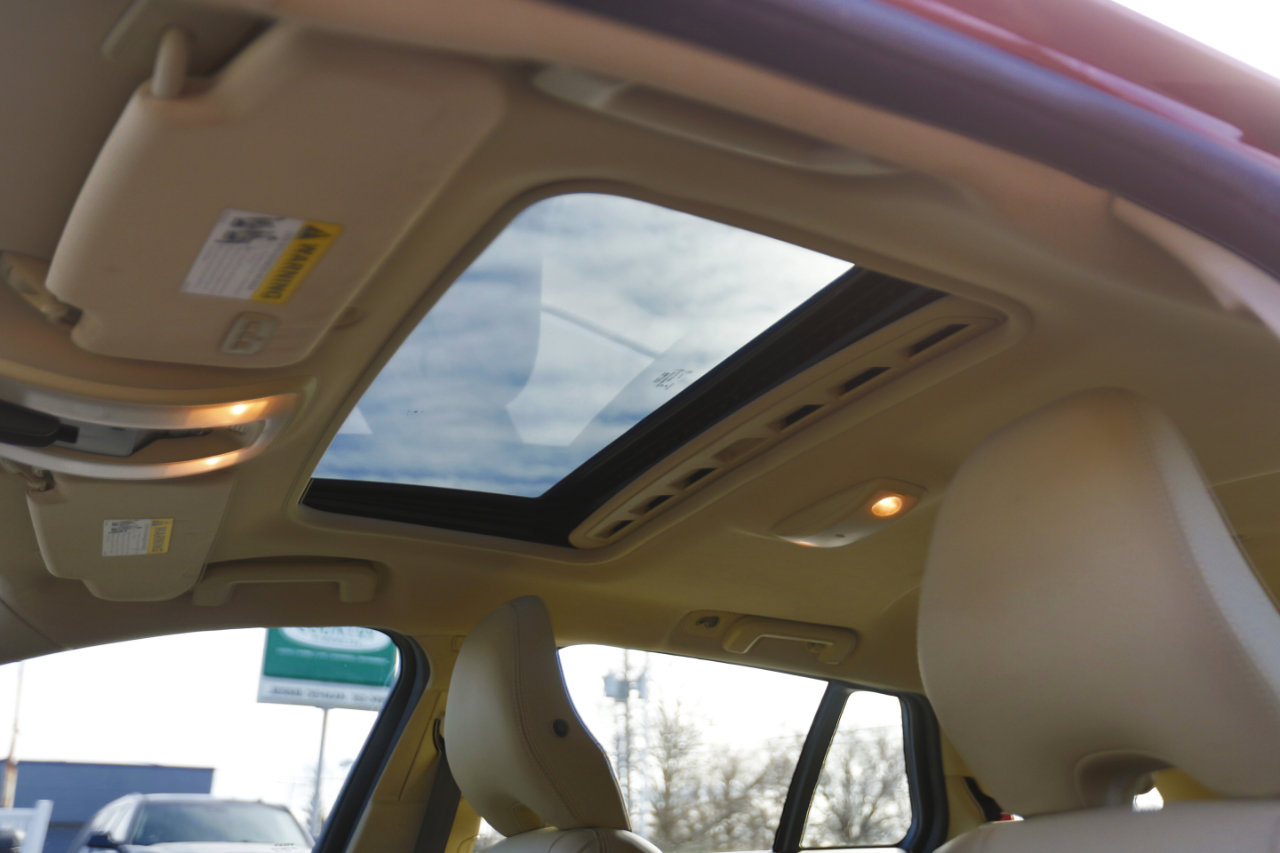 Used 2015 Volvo V60 T5 Premier Plus image 10