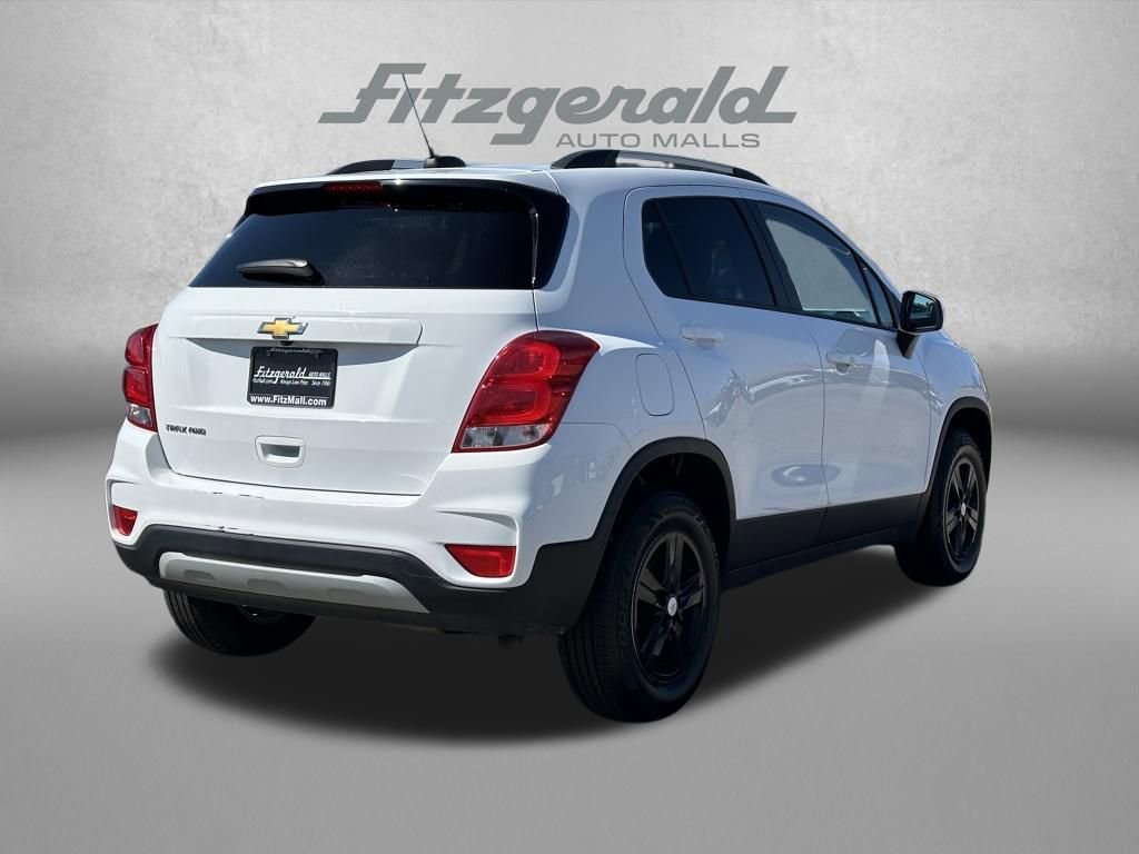 Certified 2022 Chevrolet Trax LT w/ LT Convenience Package AWD/4WD image 5