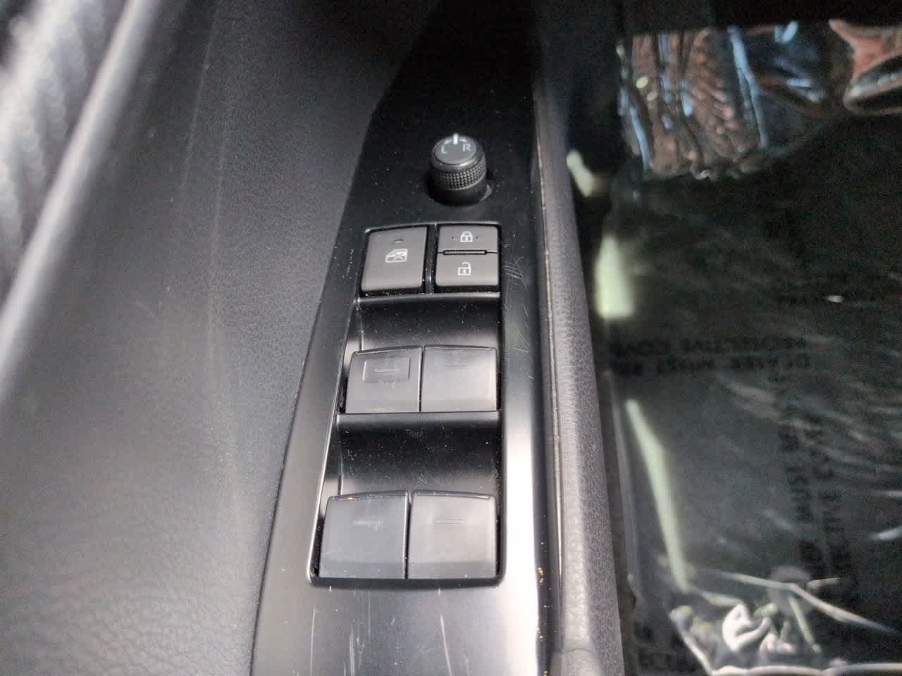 Certified 2025 Toyota Camry SE FWD image 21