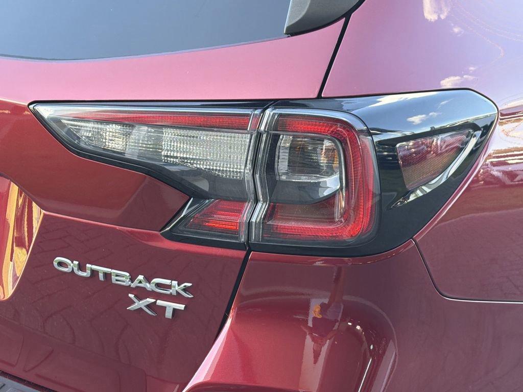 Certified 2022 Subaru Outback Limited XT AWD/4WD image 10
