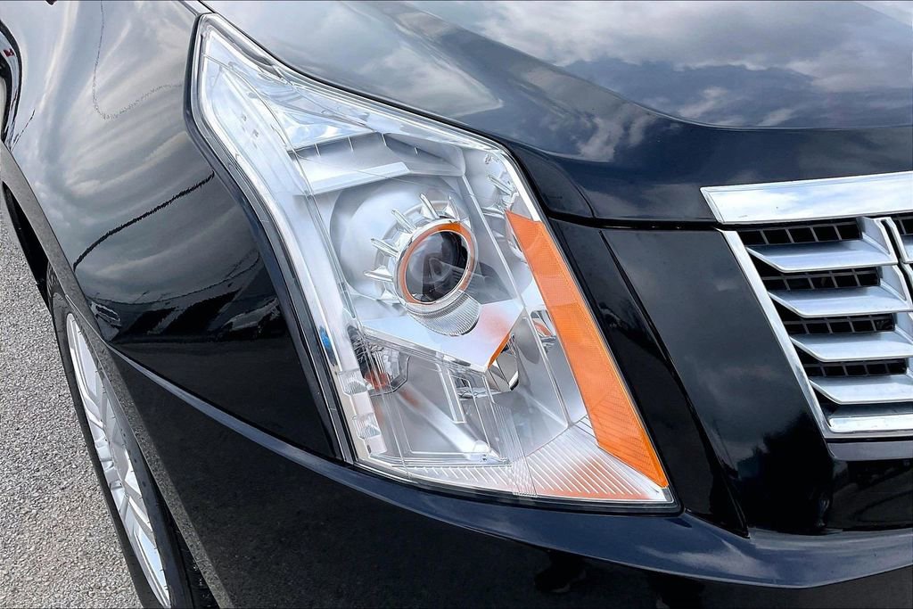 Used 2016 Cadillac SRX FWD image 32