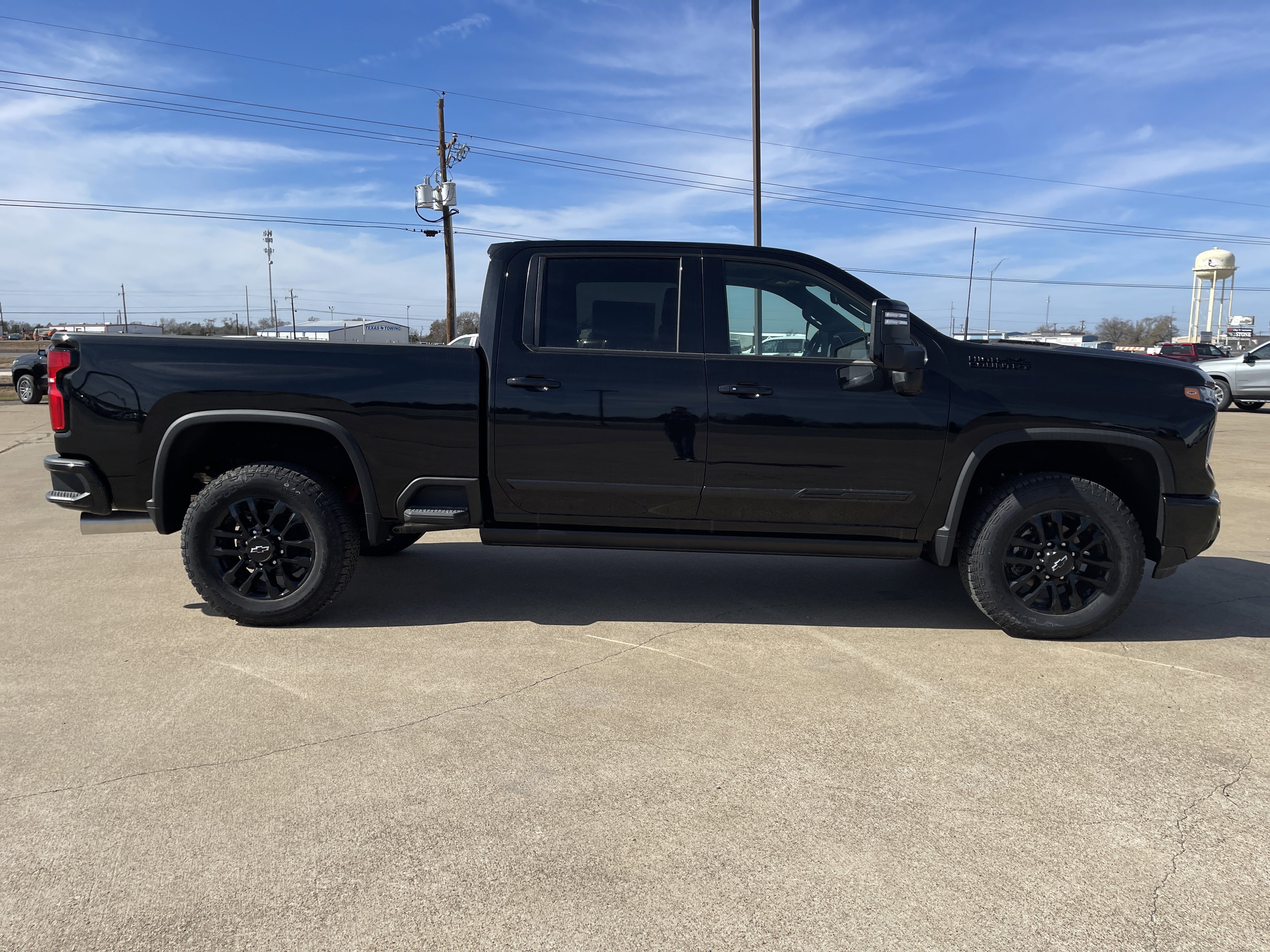 New 2025 Chevrolet Silverado 2500 High Country w/ Midnight Edition image 3