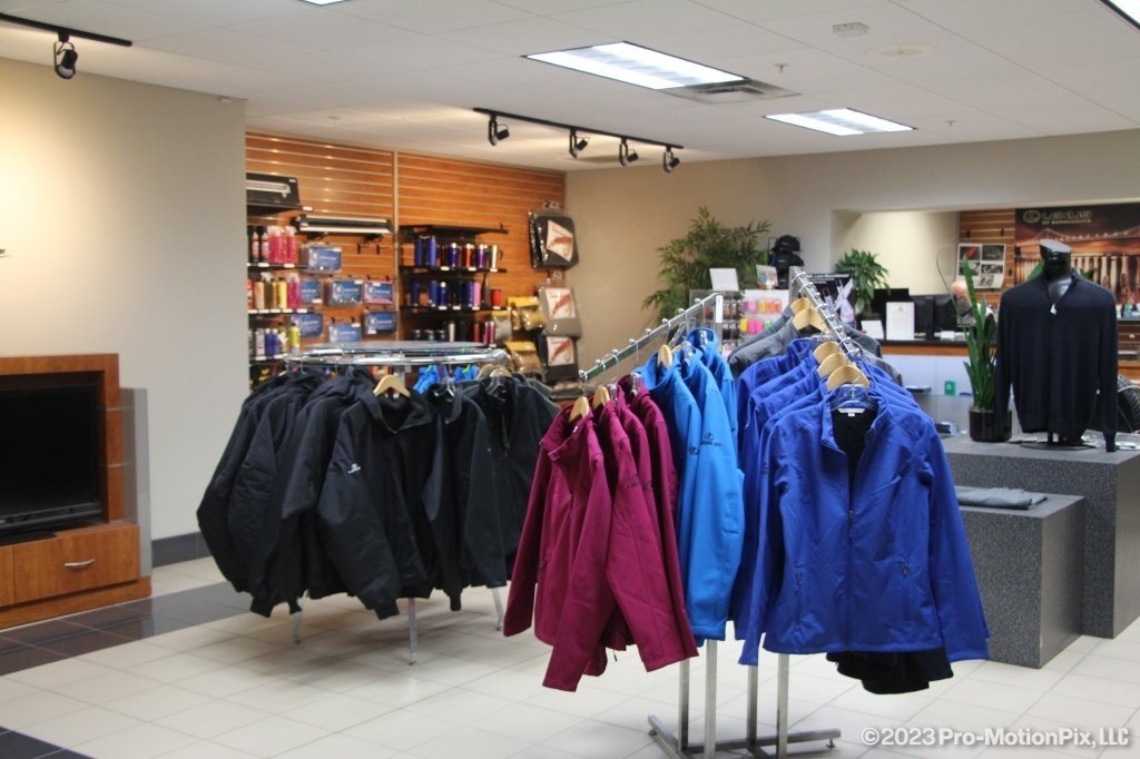 New 2024 Lexus ES 300h w/ Premium Package image 24