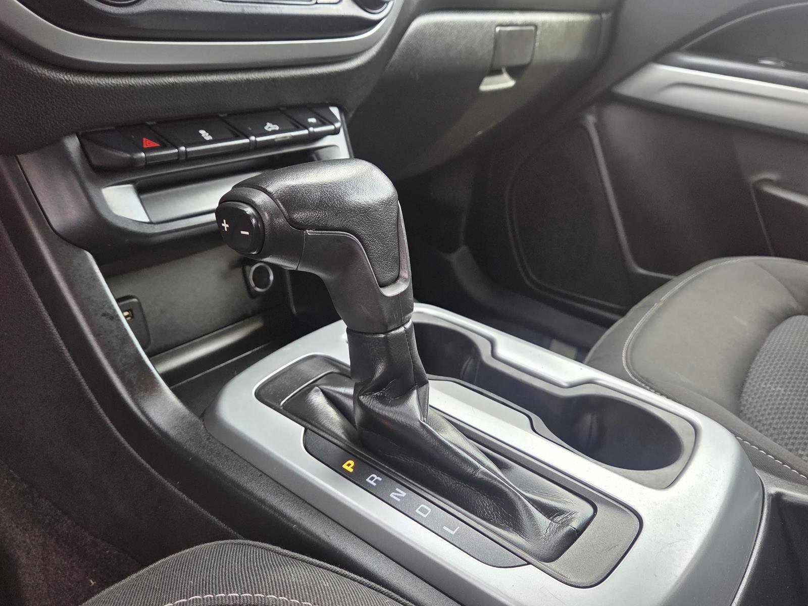 Used 2017 Chevrolet Colorado LT w/ LT Convenience Package image 17