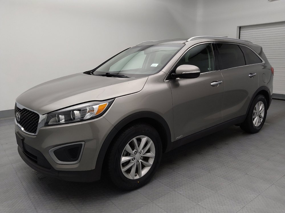 Used 2016 Kia Sorento AWD w/ LX Convenience Package image 2