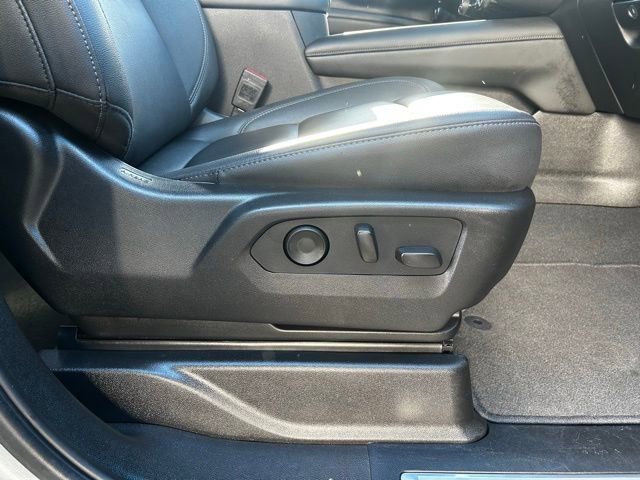 Certified 2025 Chevrolet Tahoe Z71 image 31