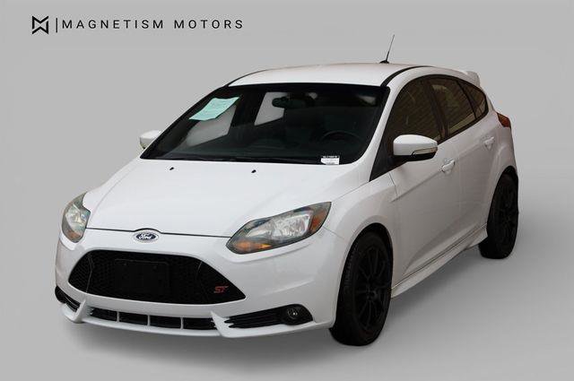 Used 2014 Ford Focus ST FWD image 4