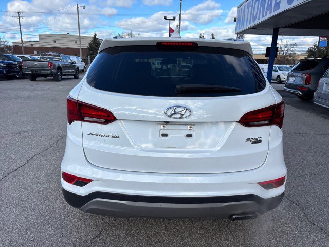 Used 2017 Hyundai Santa Fe Sport image 6