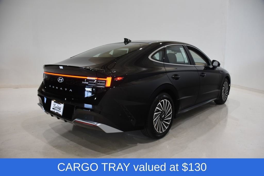 New 2025 Hyundai Sonata Limited image 4