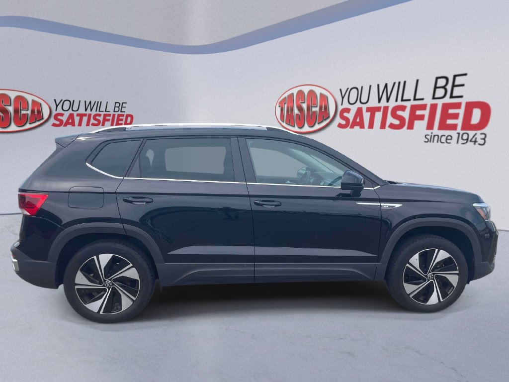 Used 2024 Volkswagen Taos SE AWD/4WD image 5