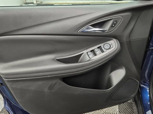 Used 2023 Buick Encore GX Select w/ Safety Package II image 16