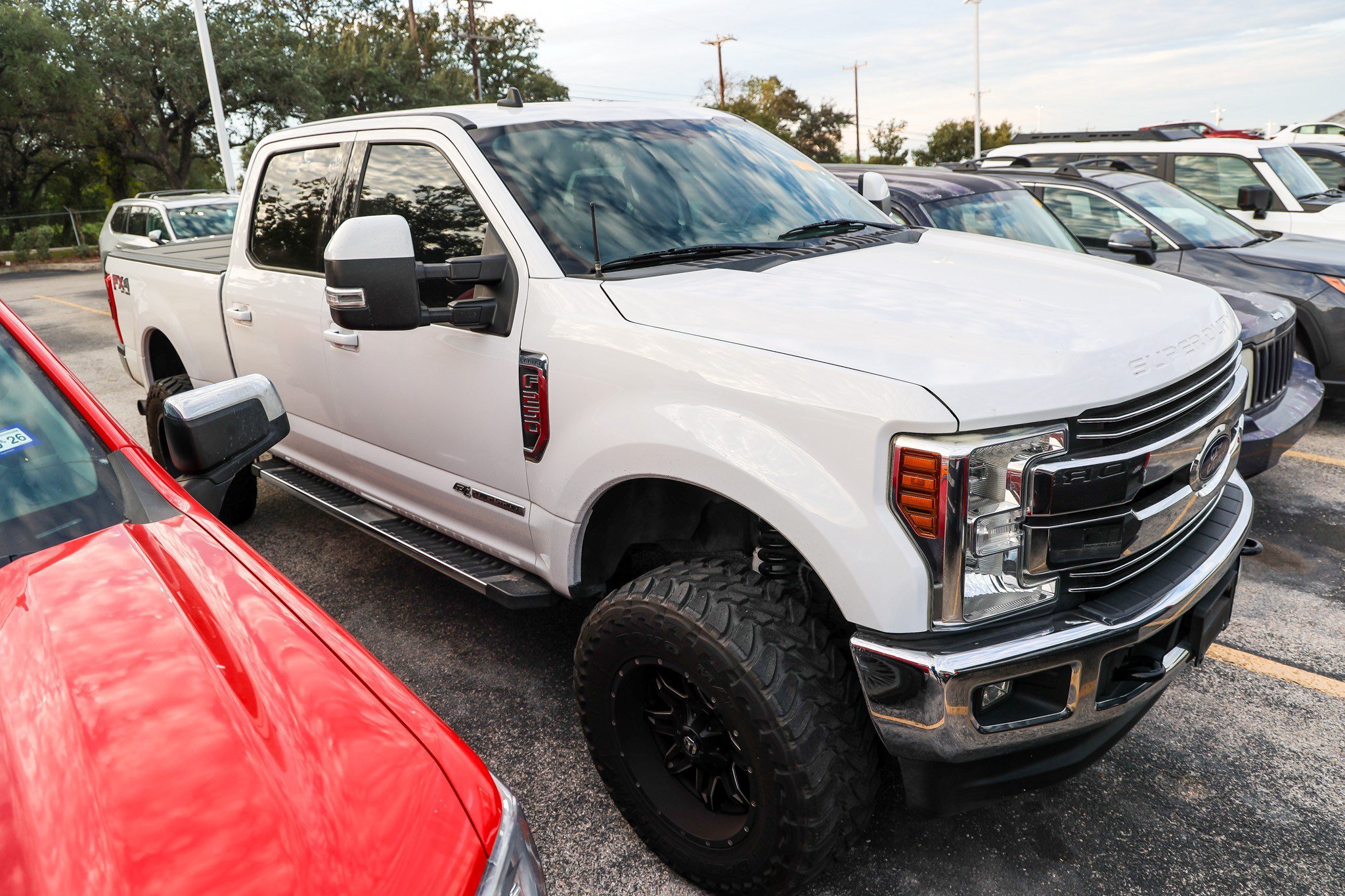 Used 2019 Ford F250 Lariat w/ Lariat Value Package AWD/4WD image 6
