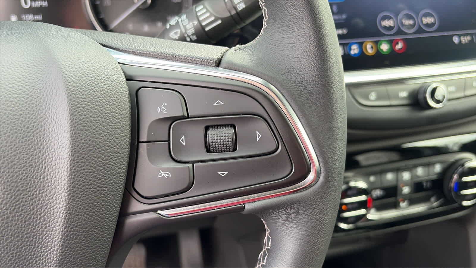 Used 2023 Buick Encore GX Select w/ Sport Touring Package image 11