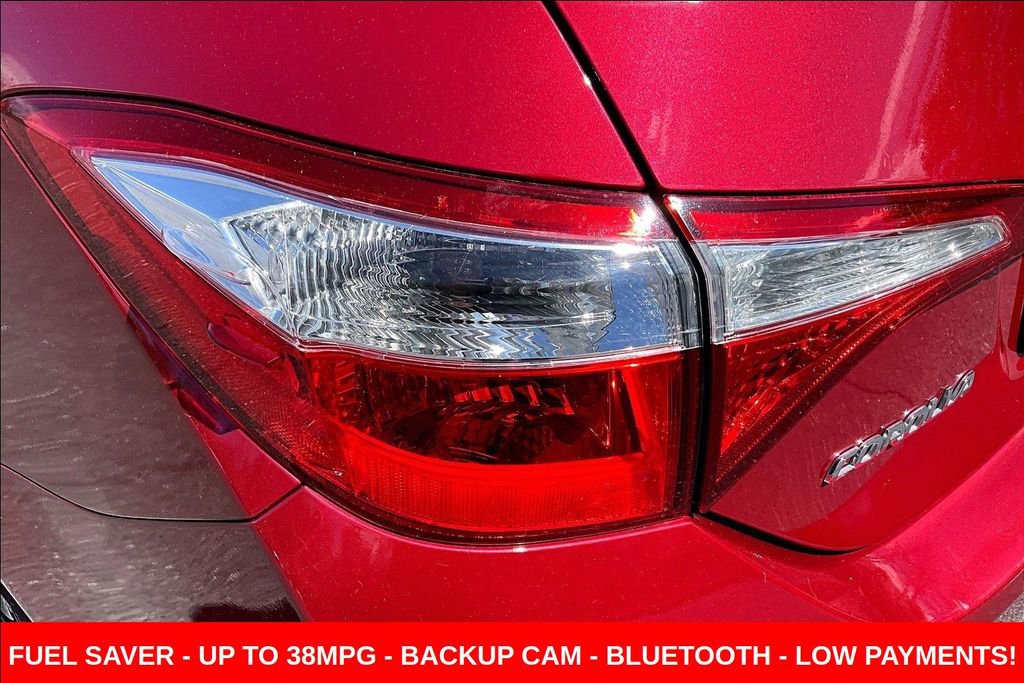 Used 2015 Toyota Corolla LE image 21