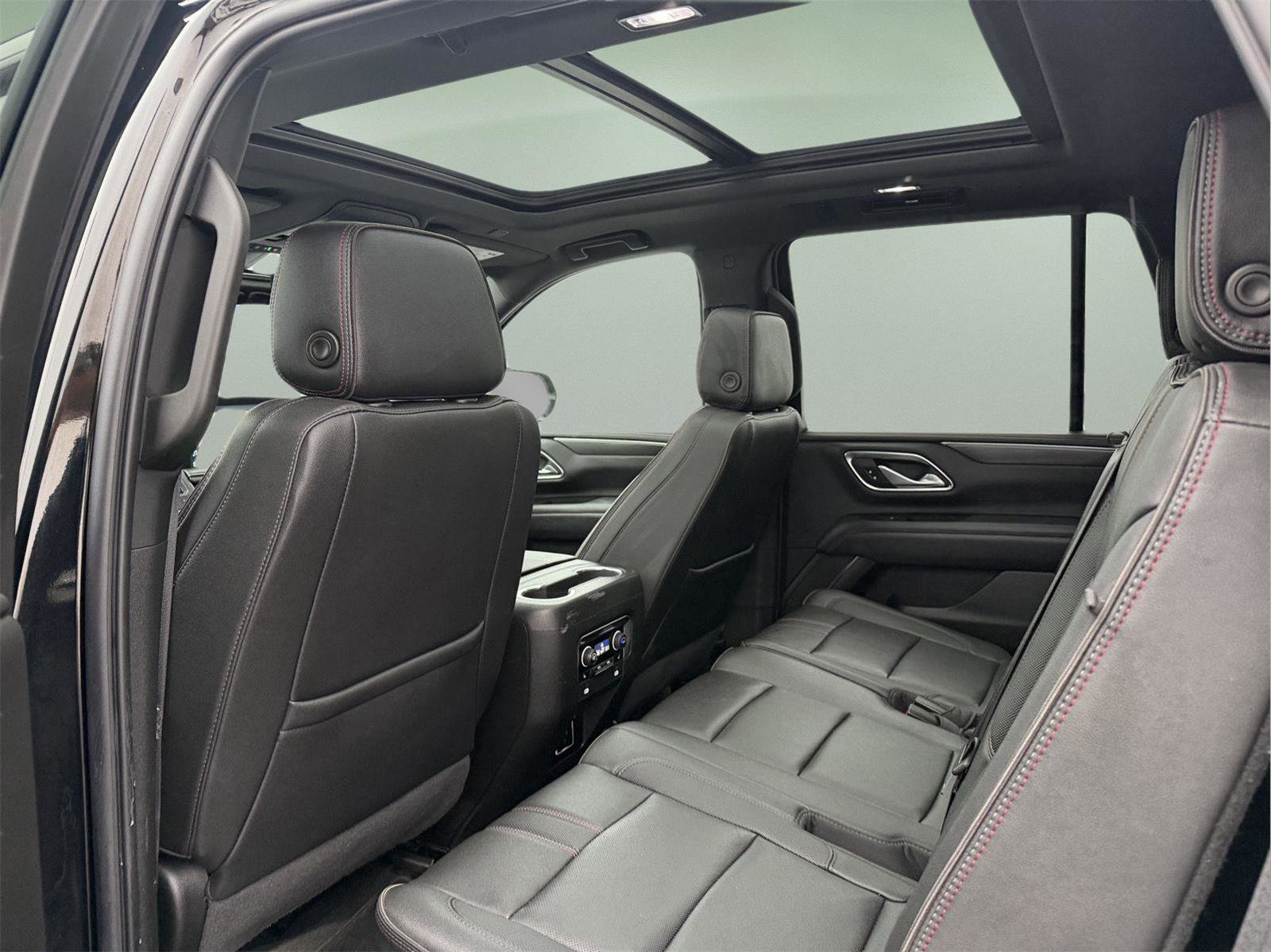 Used 2022 Chevrolet Tahoe RST w/ Sport Performance Package image 37