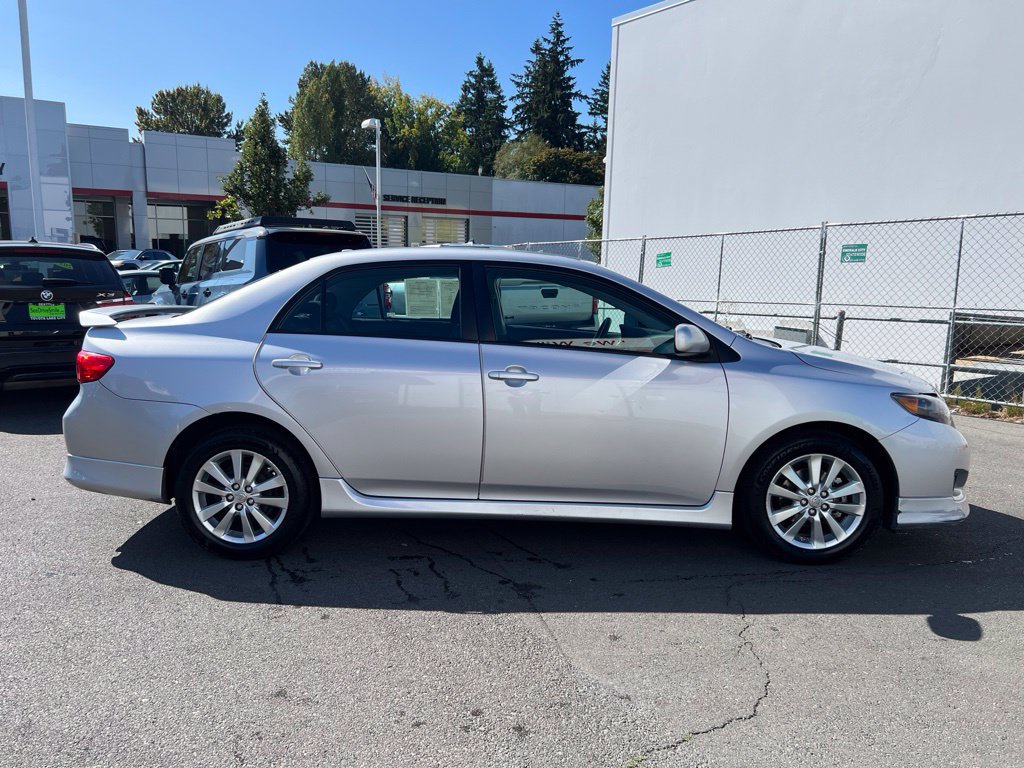 Used 2010 Toyota Corolla S FWD image 3