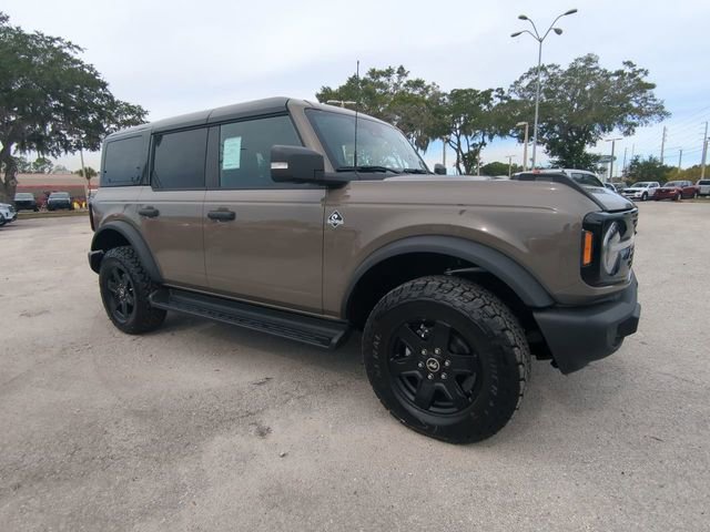 New 2025 Ford Bronco Outer Banks image 2