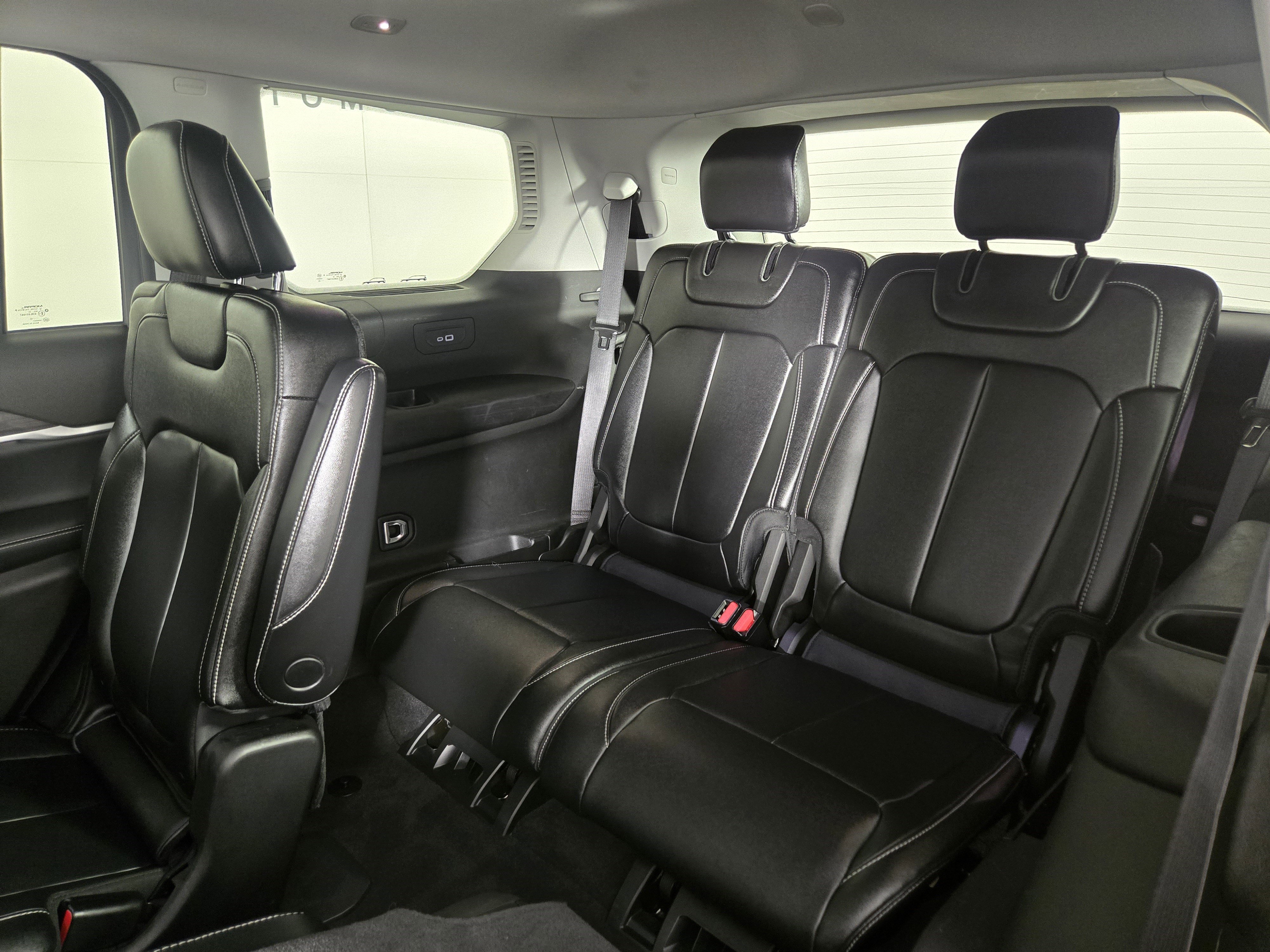 Certified 2023 Jeep Grand Cherokee L Limited w/ Trailer Tow Group (B) image 13