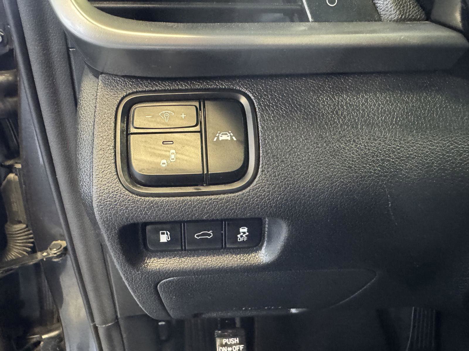 Used 2019 Kia Optima S image 35