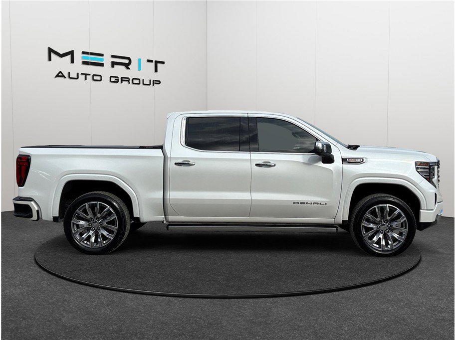Used 2022 GMC Sierra 1500 Denali w/ Denali Reserve Package image 10