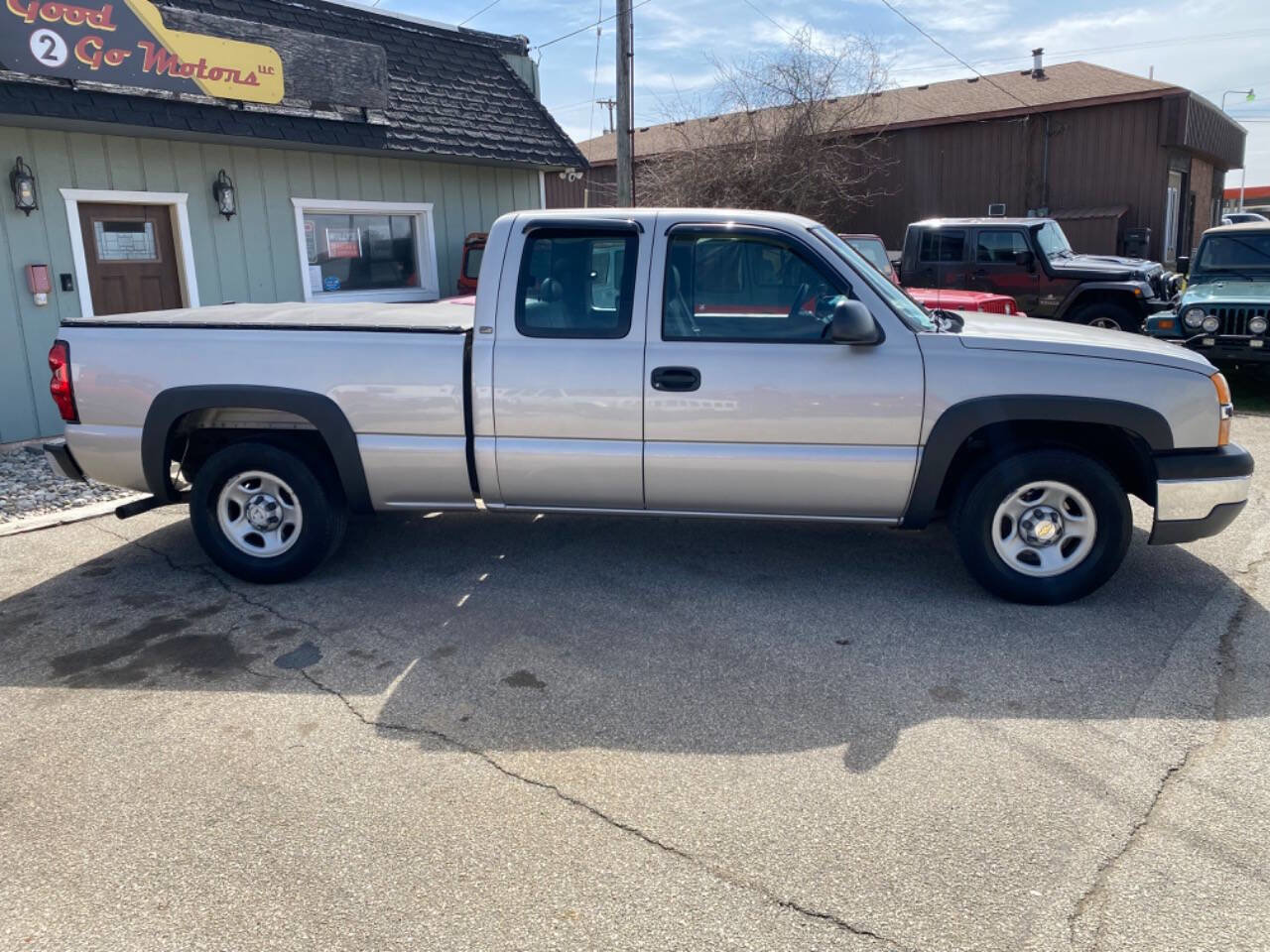 Used 2004 Chevrolet Silverado 1500 W/T image 4