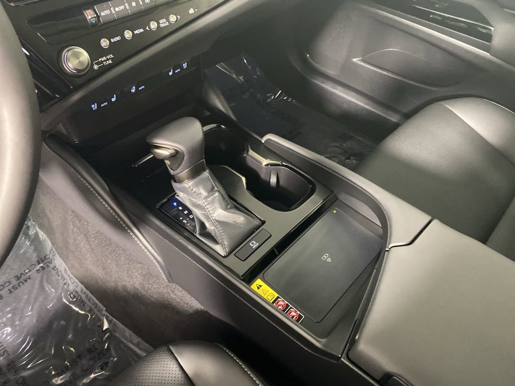 Certified 2023 Lexus ES 350 w/ Premium Package image 22
